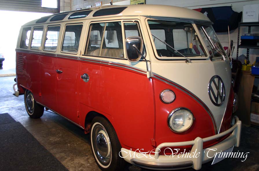 Volkswagen Kombi Bus Deluxe 1964